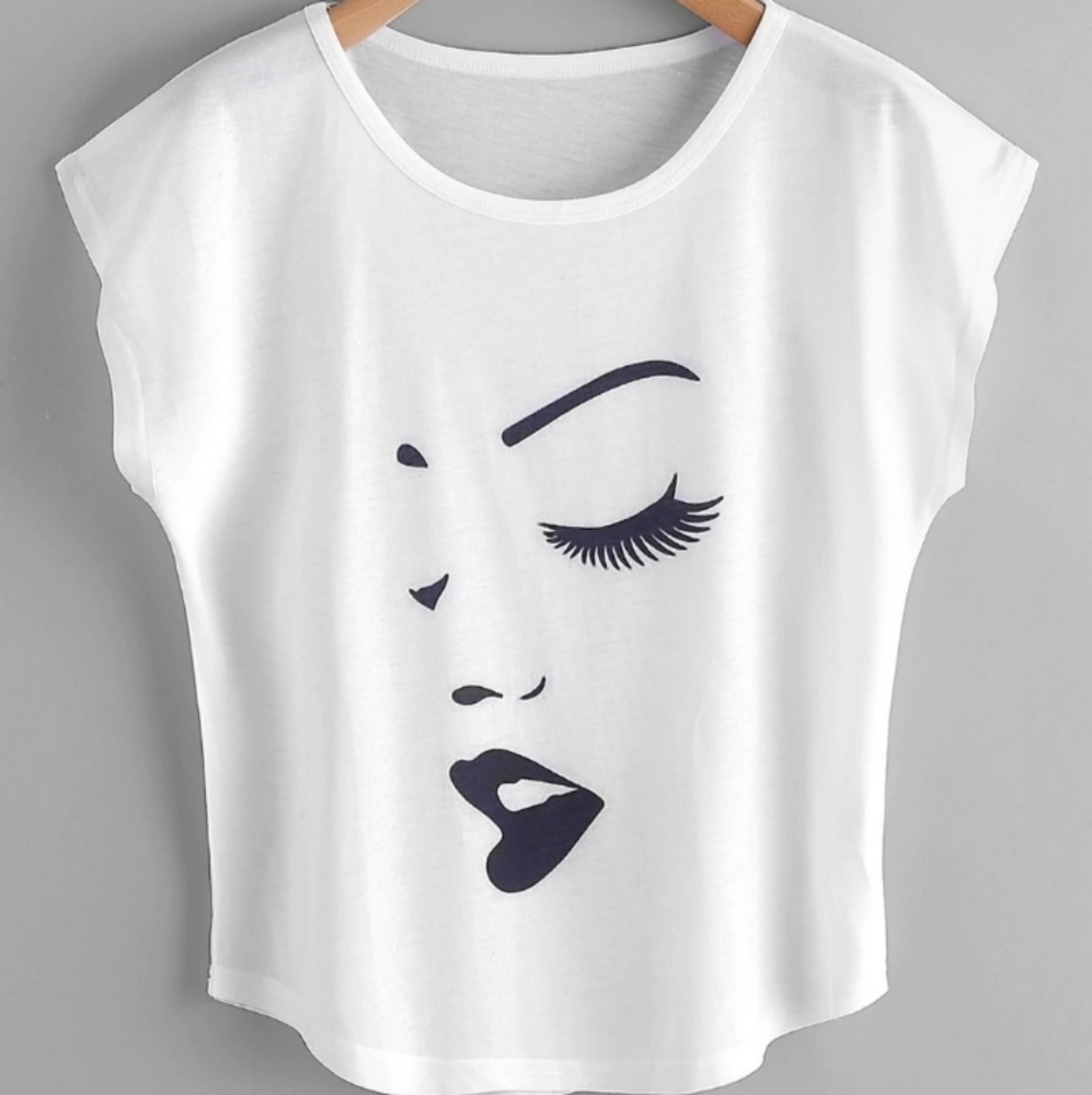 NEW Casual Face print tshirt (medium) - Picture 1 of 4